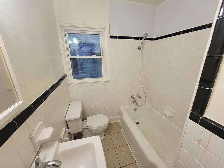1605 Textile Dr — Photo 7