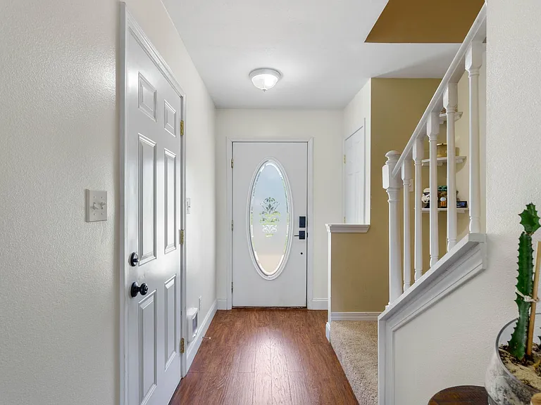 503 Sullivan St NW #F — Photo 5