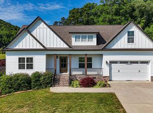 315 Windy Hill Dr, Rocky Face, GA 30740