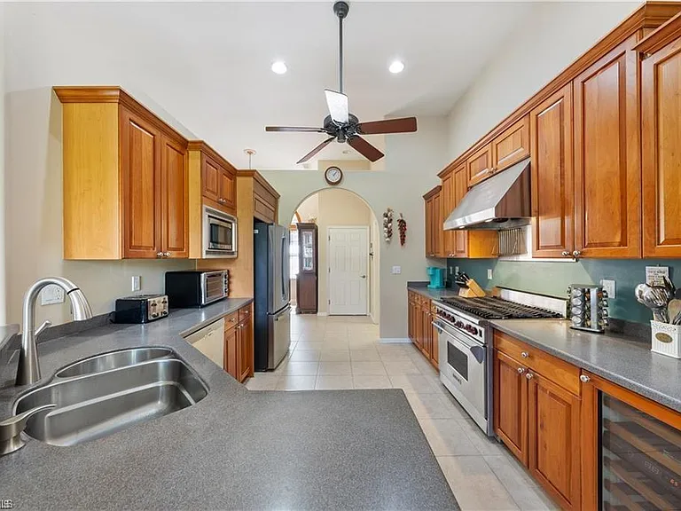 14864 Indigo Lakes Cir — Photo 11