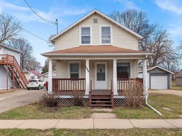 811 Harvey St, Green Bay, WI 54302