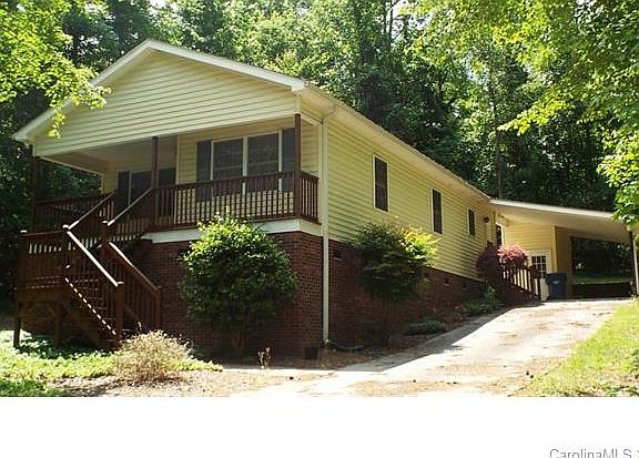 4th image of 504 Broughton St