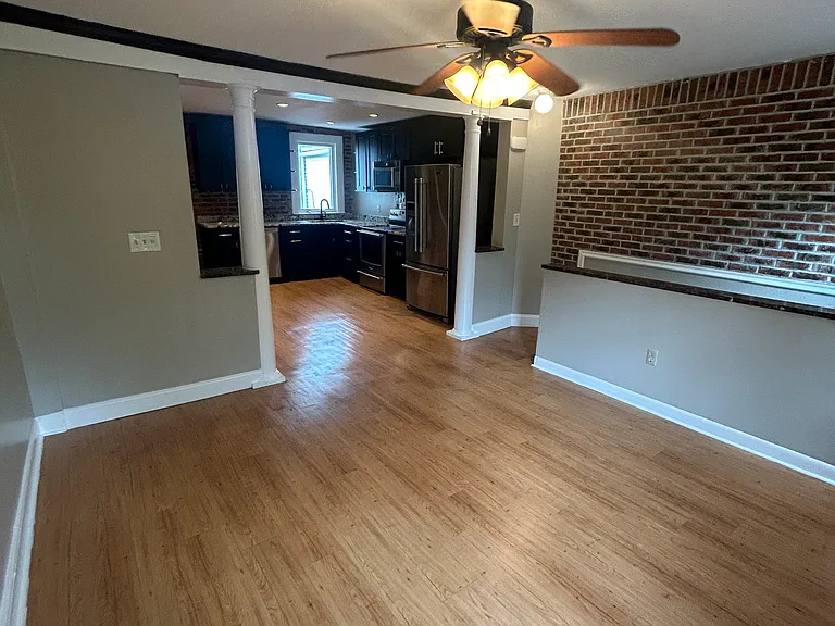 118 Boas St #2 — Photo 17