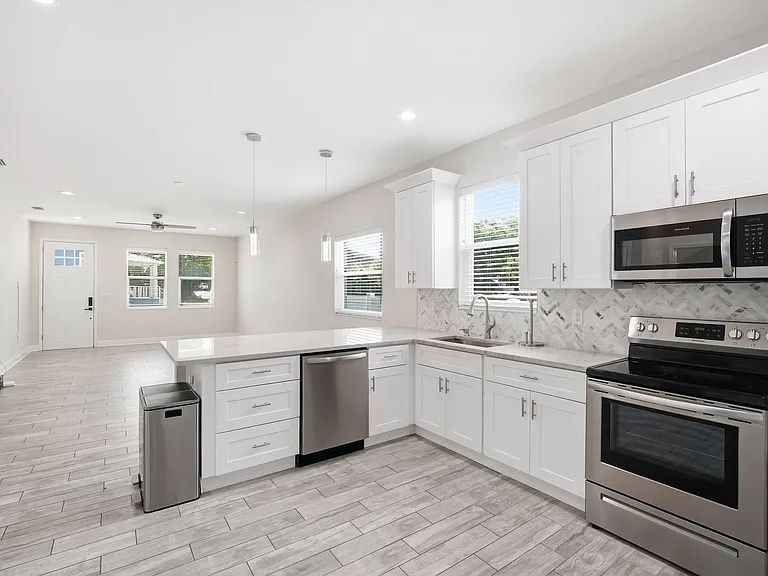 2904 Banza St — Photo 8