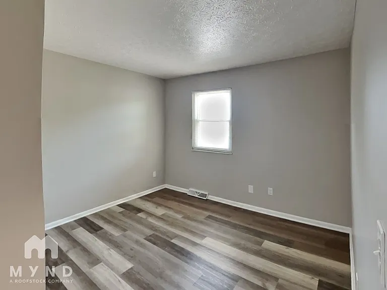 830 Upwoods Dr — Photo 10