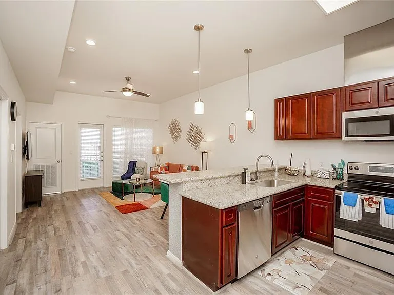 1207 Grand West Blvd #1H — Photo 10