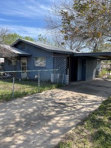 317 W Commerce St, Uvalde, TX, 78801