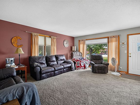 5th image of 100 Vermeer Rd
