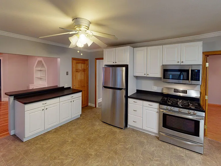 346 Chelsea St #2 — Photo 14