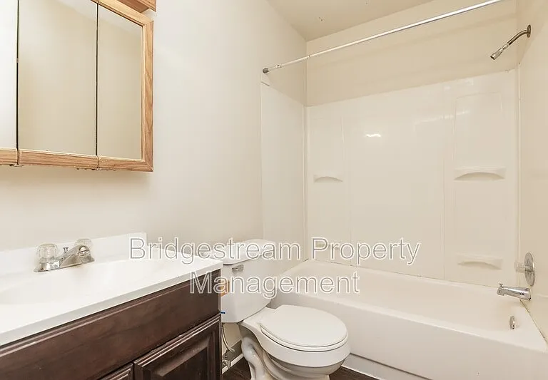 4327 Powell Rd — Photo 9