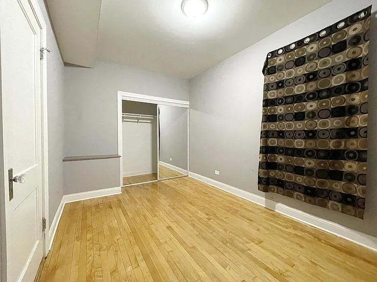 2327 N Harding Ave #2 — Photo 9