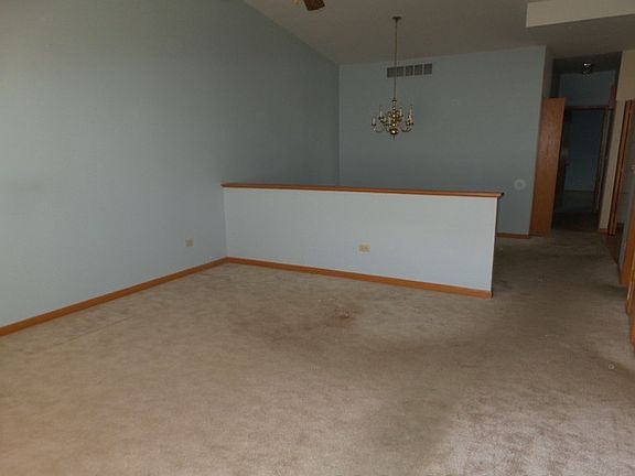 3rd image of 1042 Chovan Dr #42