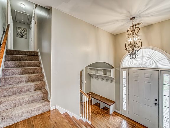 2nd image of 18 Henderson Woods Dr