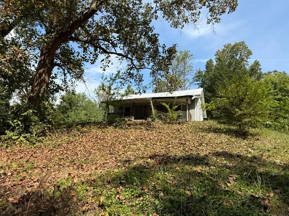 4736 Sims Rd, Knoxville, TN 37920