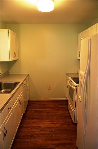 2nd image of 37 Brier Ave