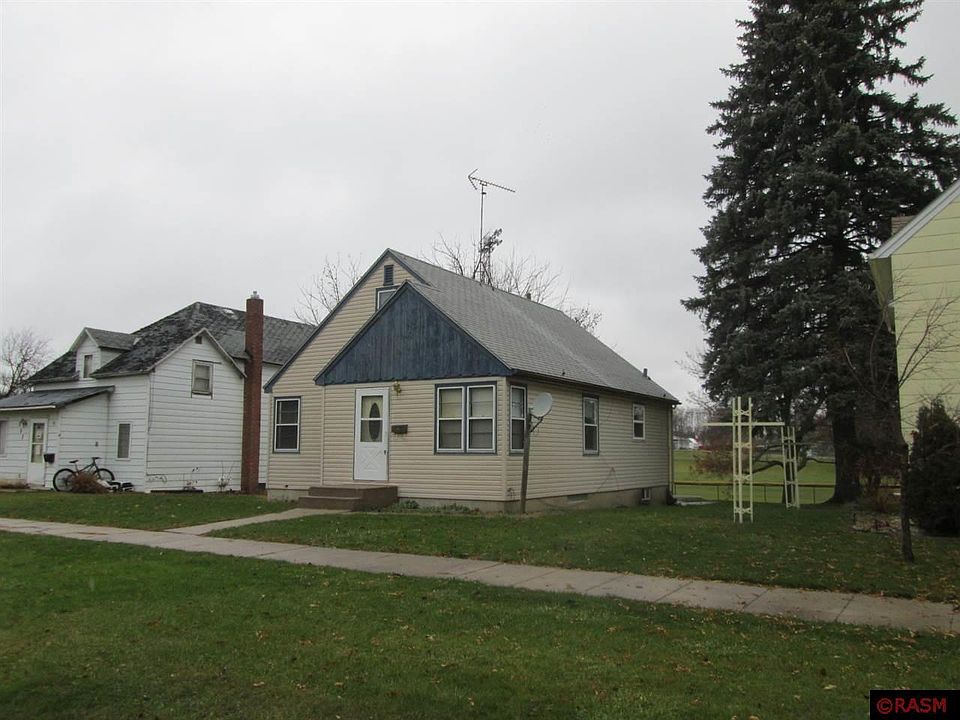 1st image of 205 9th Ave S