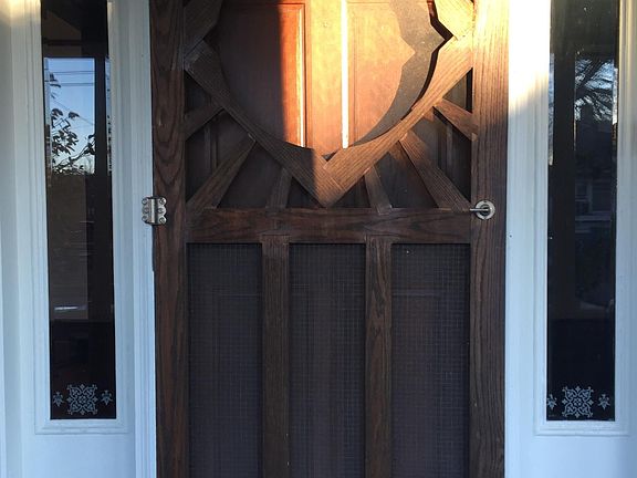Custom screen door