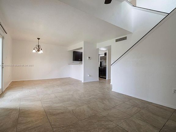 3rd image of 290 Scottsdale Sq #290