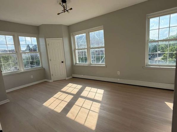 634 Martin Luther King Blvd #34