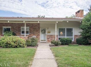 2207 Benjamin Ln #3, Bloomington, IL