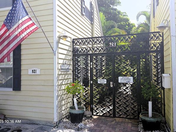 921 Center St #10
