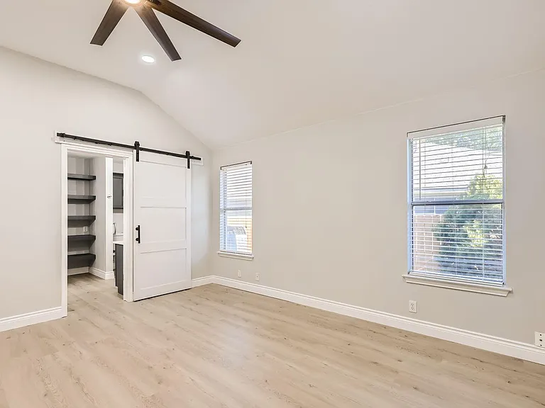 201 Orchard Way — Photo 12