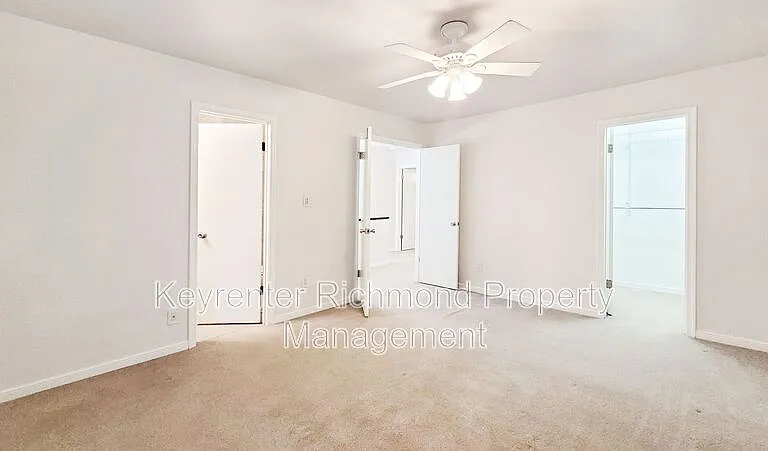 10800 Smithers Ct — Photo 17