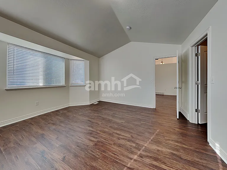 3672 E Nairn Dr — Photo 10