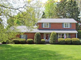 106 Sunset Dr, Girard, PA 16417
