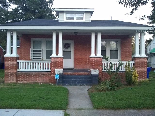 1st image of 1615 Lansing Ave