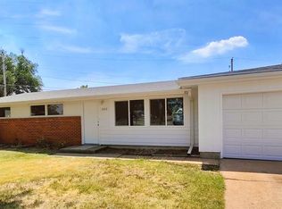 1203 Flint St, Salina, KS 67401
