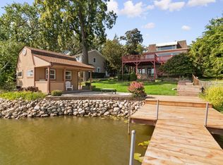 24013 N Forest Dr, Lake Zurich, IL