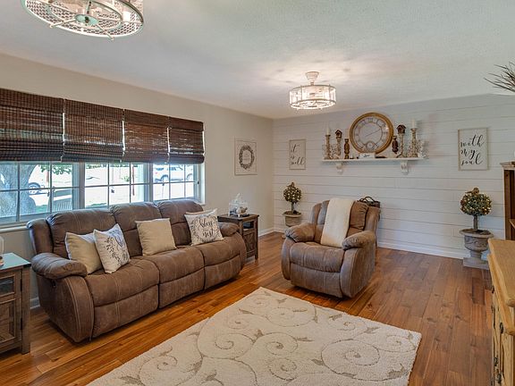 5th image of 4308 Hicken Rd