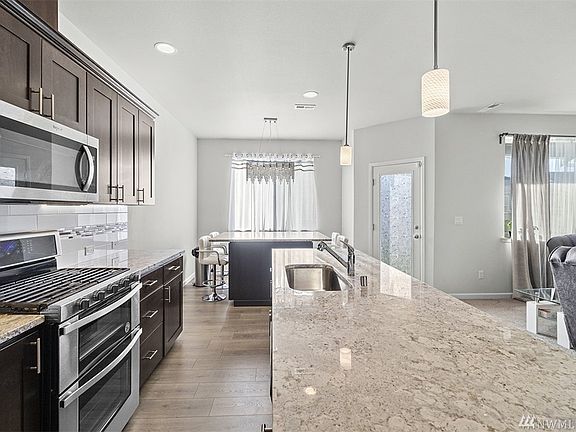 5th image of 20230 18th Avenue Ct E