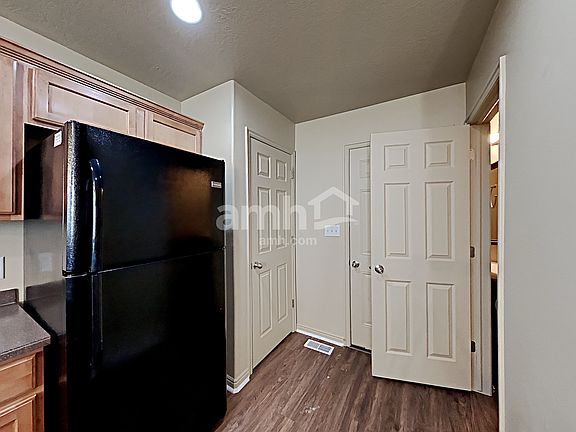 3rd image of 1805 E American Way APT 1