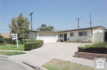 1st image of 4001 E Charter Oak Dr