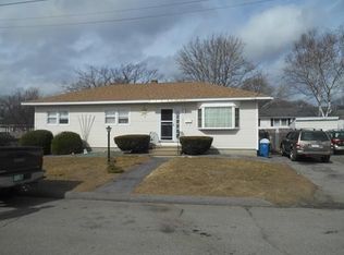 5 Glenwood Dr, Lawrence, MA 01843