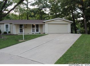 736 Foster Dr, Belleville, IL 62226