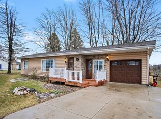 9263 W Belding Rd, Belding, MI 48809