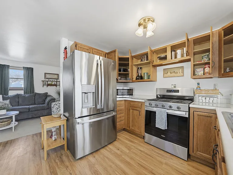 56 Klaum Ave — Photo 10