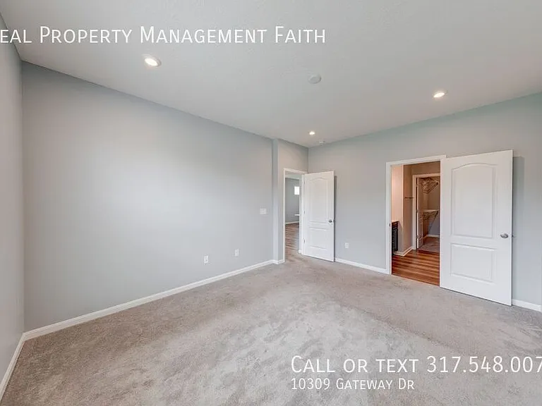 10309 Gateway Dr — Photo 17