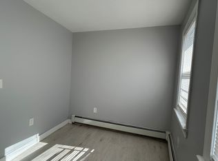 208 Zabriskie St FLOOR 2, Jersey City, NJ 07307