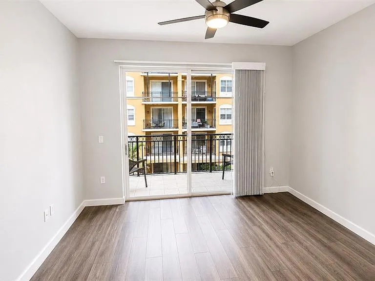 1064 N Tamiami Trl #1304 — Photo 10