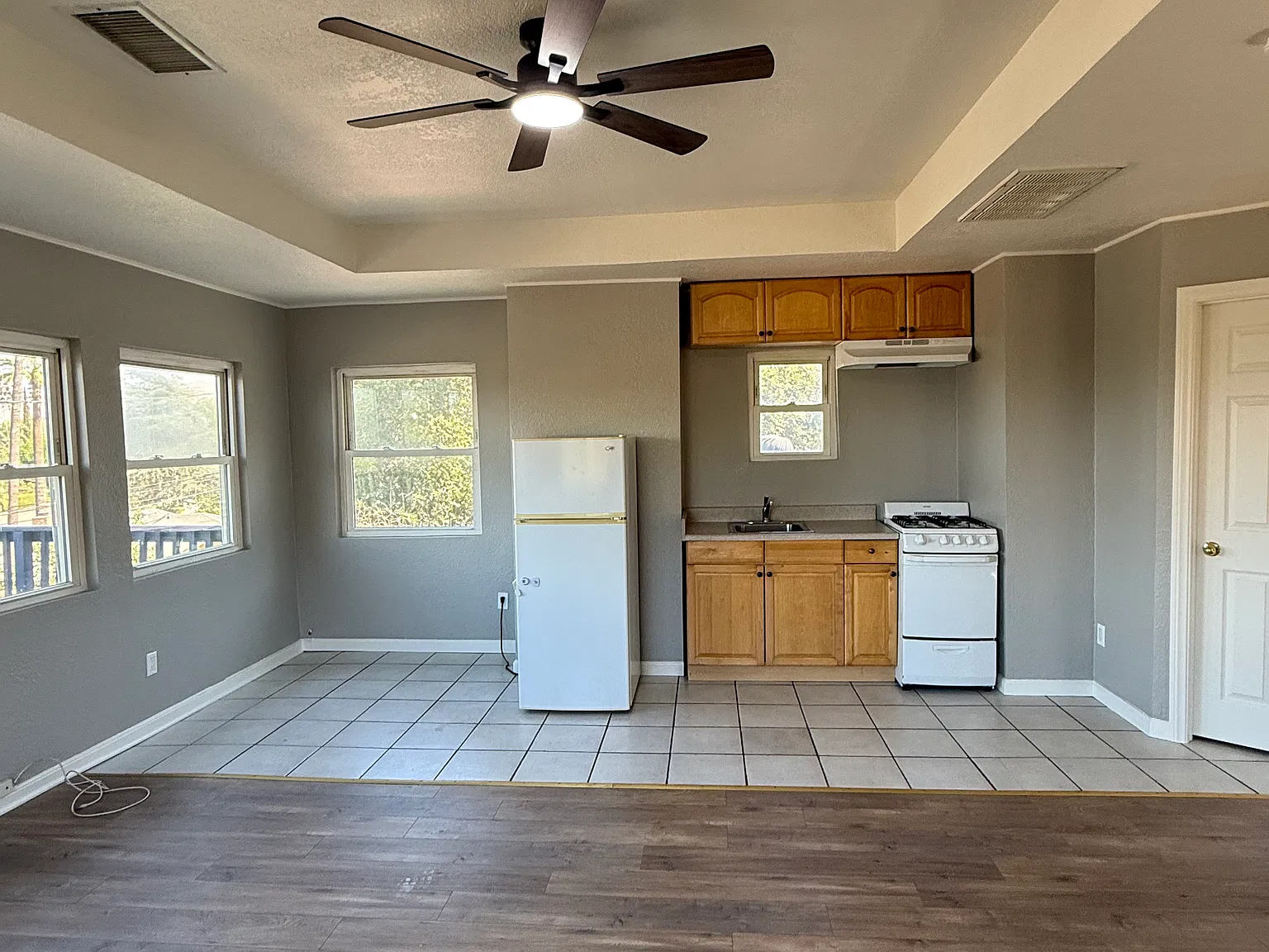 Rockhill Way, Riverside — Photo 4