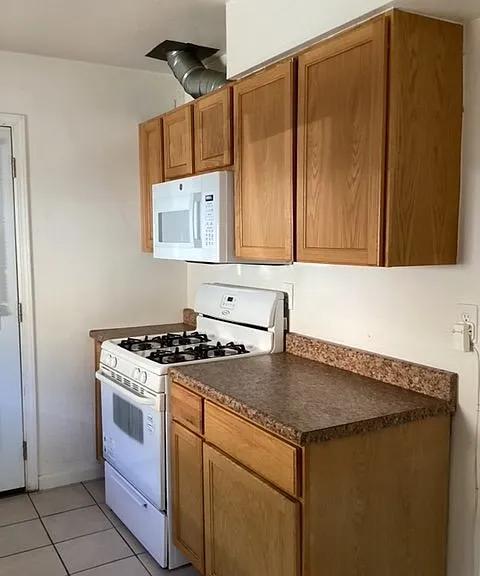 44257 Beech Ave — Photo 5