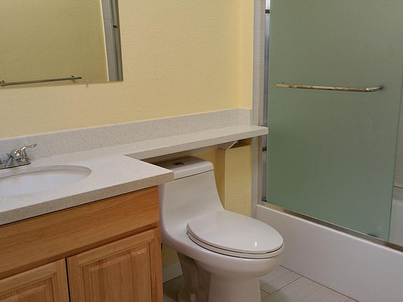 3rd image of 921 B St Ste 302