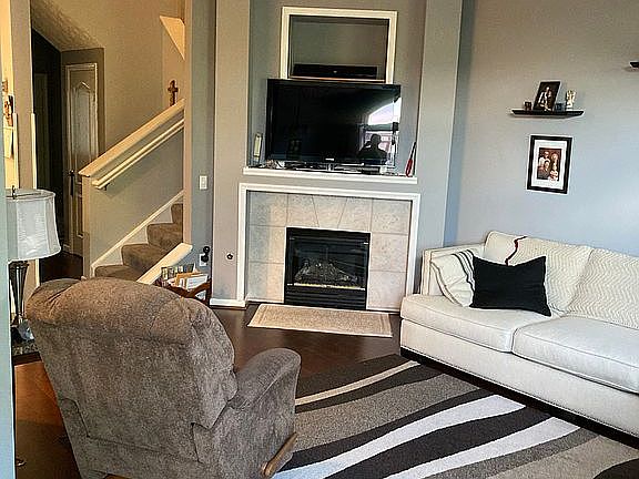 5th image of 3560 Sequoia Dr