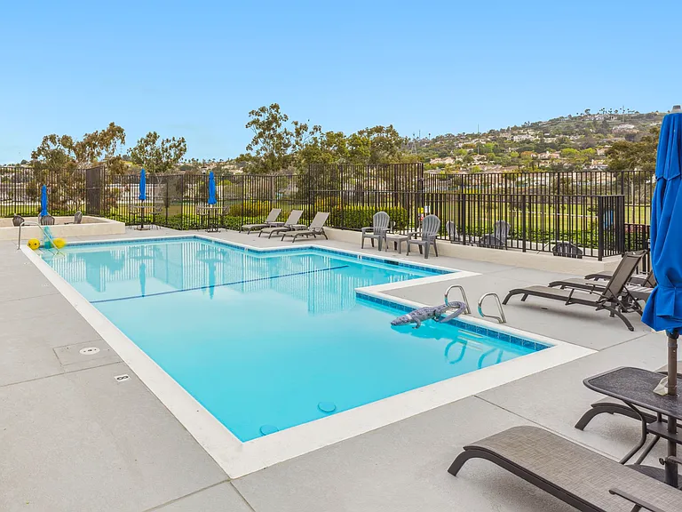 2508 Navarra Dr #402 — Photo 38