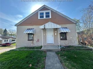 233 Henson Ave, South Charleston, WV 25303