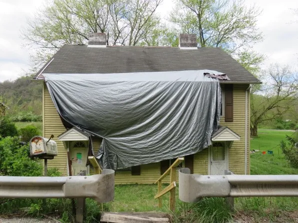 376 Naomi Rd, Fayette City, PA 15438